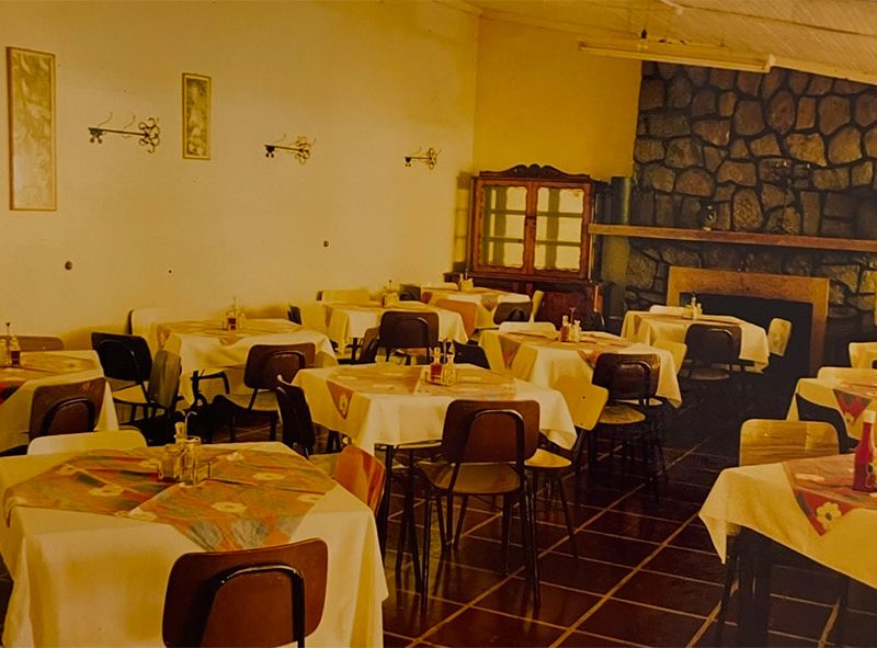 CHIMENEA-ANTIGUA